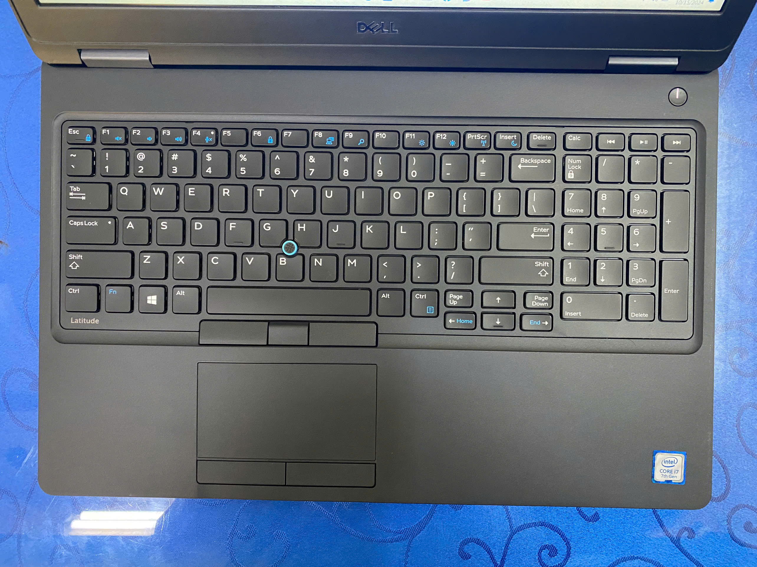  DELL LATITUDE E5580 i7 7600U 8GB 15.6 FHD VGA