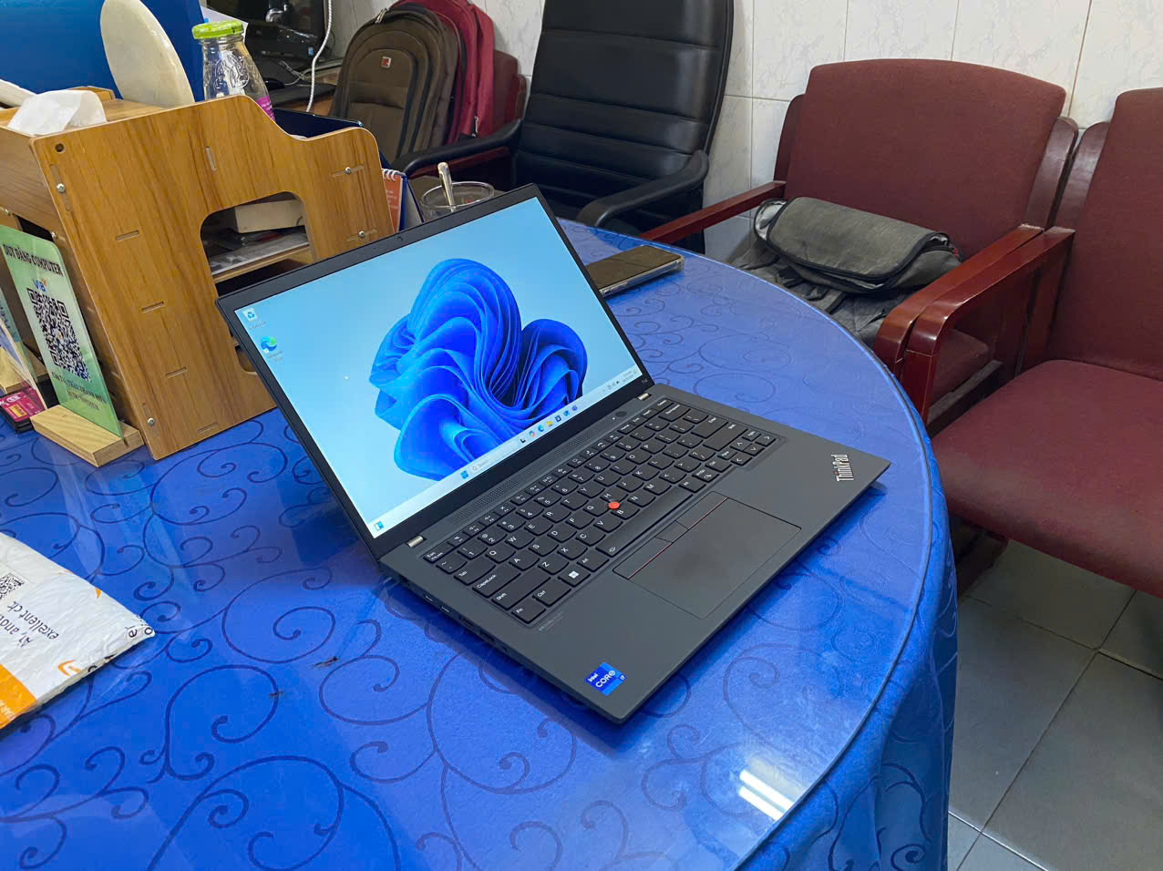  LENOVO THINKPAD T14S I7 10610U 16GB 512GB 14"FHD