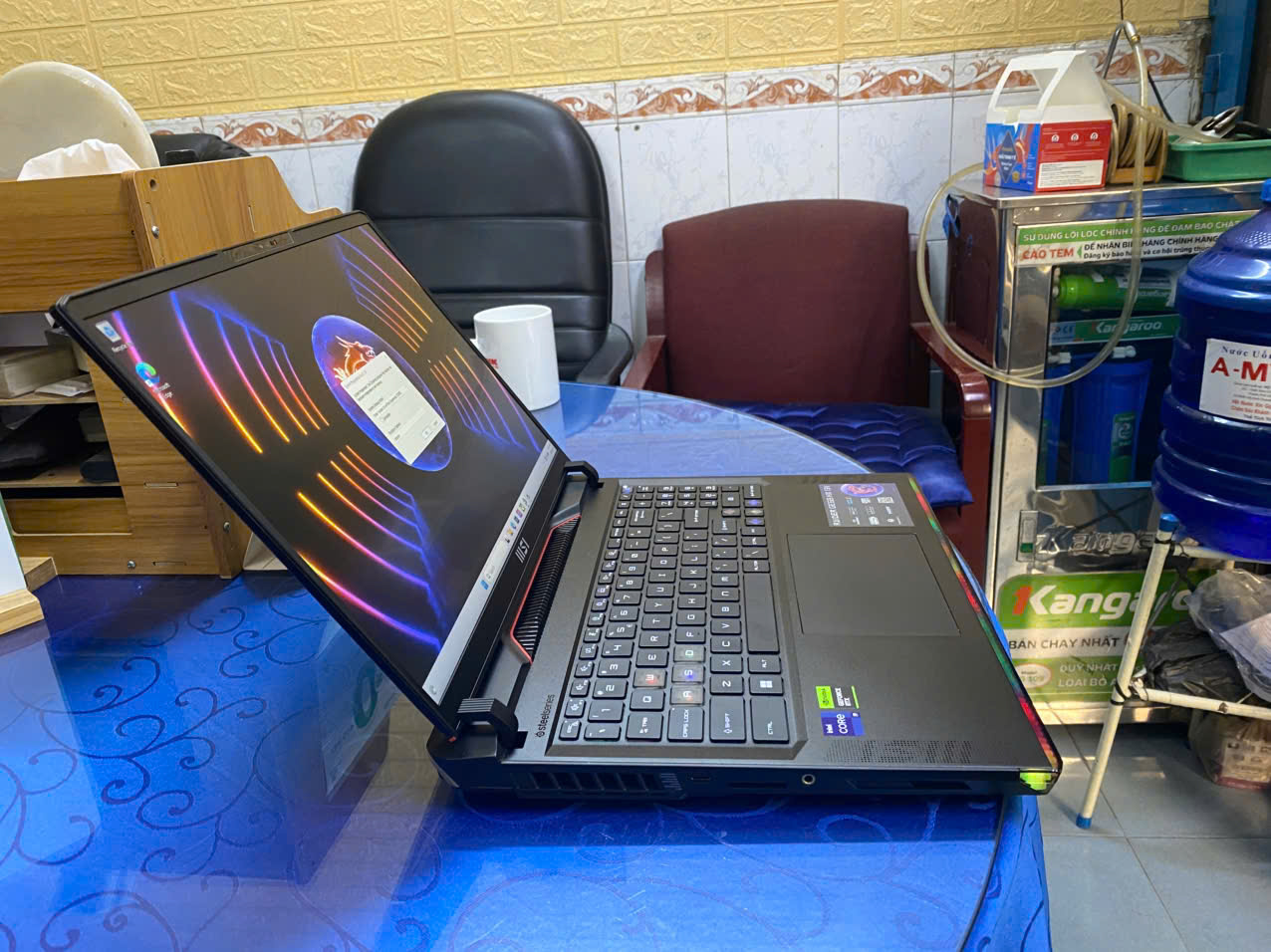  MSI Raider GE68 HX i9-13950HX 32GB 1TB RTX 4070 8GB  