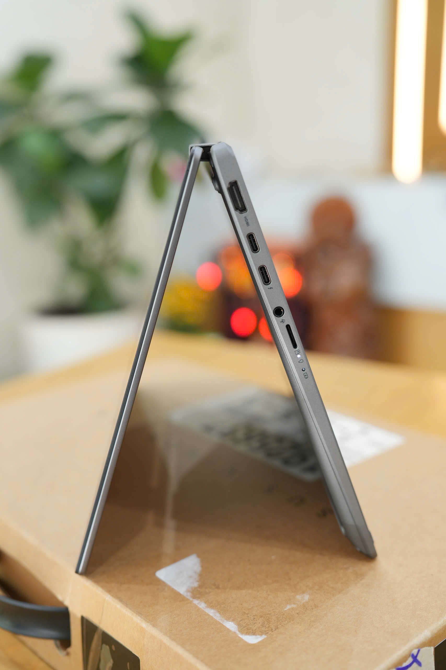 ASUS ZENBOOK 14 FLIP TP3407S ULTRA 7 256V 16G 1TB 14”OLED