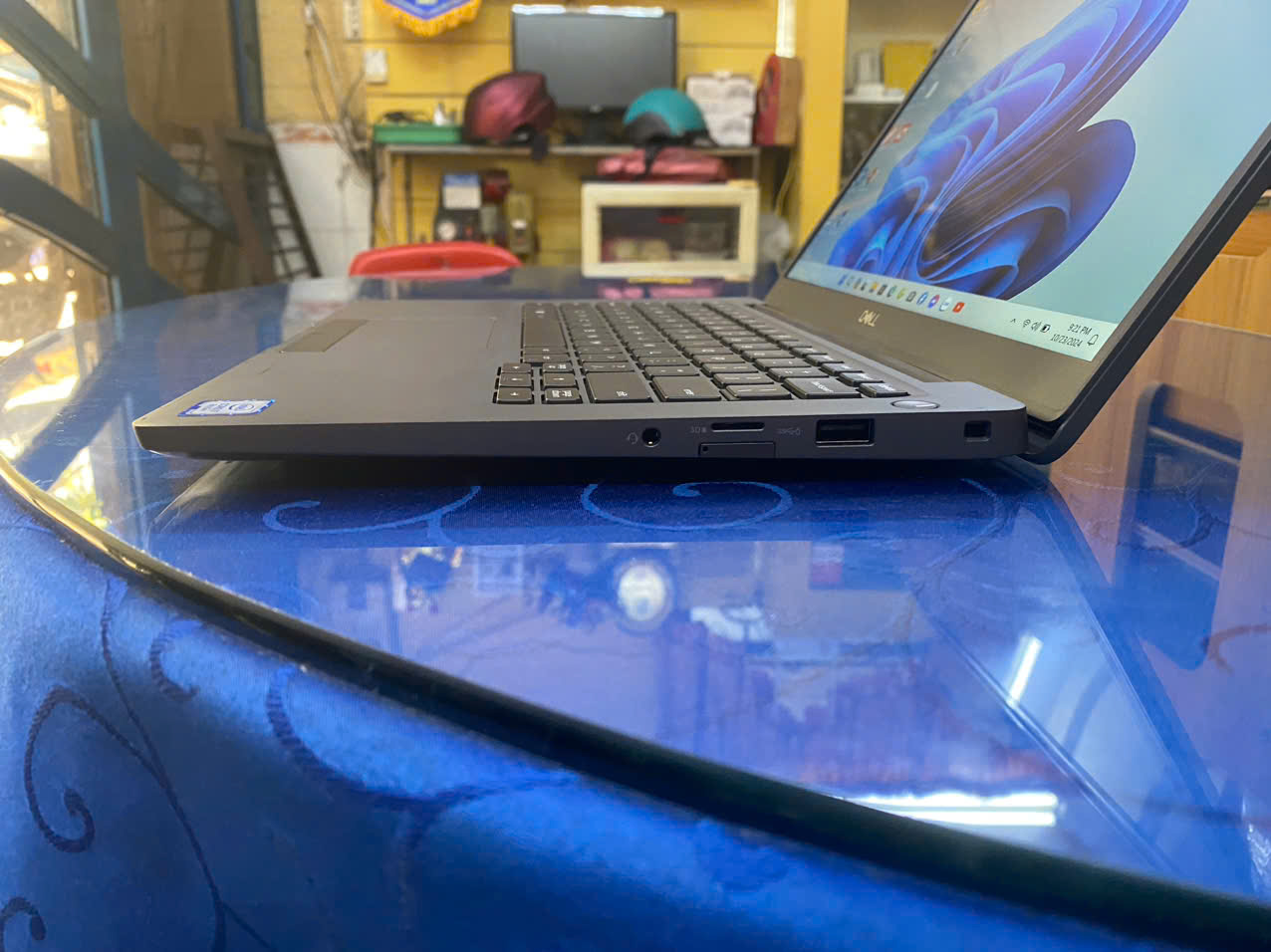 DELL LATITUDE 7300 I7 8665U 8GB 256GB 13.3"FHD
