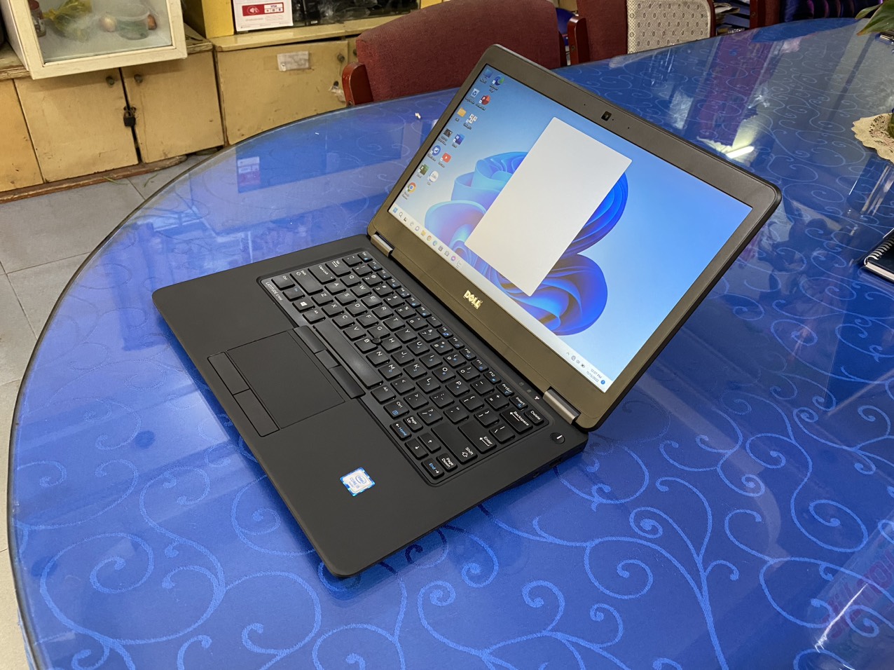 DELL LATITUDE E7450 I5 5200U 8GB 256GB 14”HD 