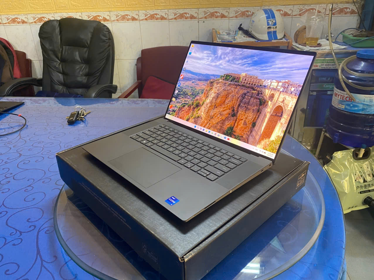 DELL PRECISION 5680 I7 13800H 32GB 16"4K A1000 6GB
