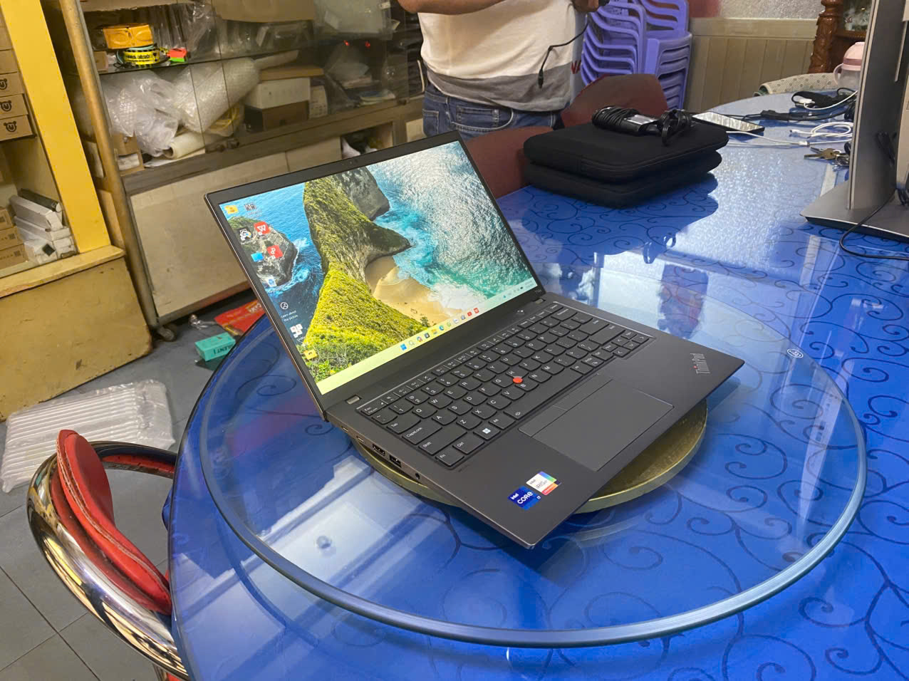 LENOVO THINKPAD T14S GEN 3 I7 1265U 16GB 512GB 14"FHD  Trang chủ Da